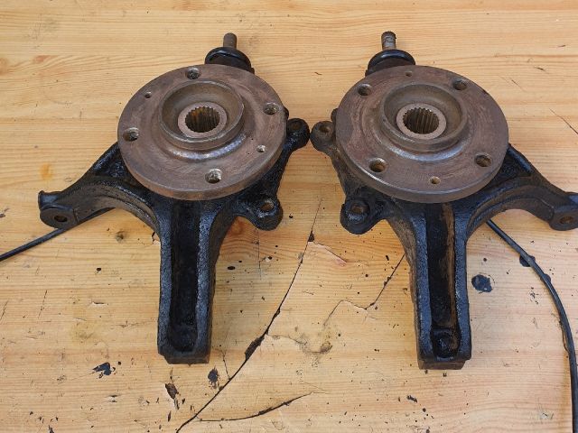 bontott PEUGEOT 307 Bal első Csonkállvány Kerékaggyal