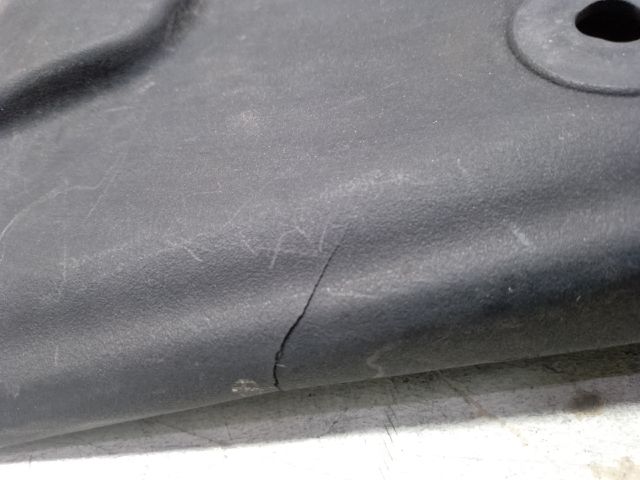 bontott PEUGEOT 307 Felső Motorburkolat