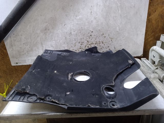 bontott PEUGEOT 307 Felső Motorburkolat