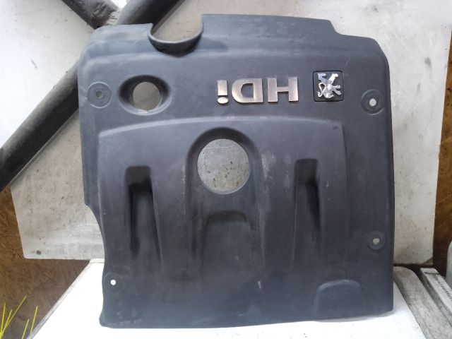 bontott PEUGEOT 307 Felső Motorburkolat