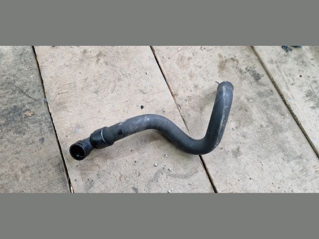 bontott PEUGEOT 307 Fűtőradiátor Vízcső Felső