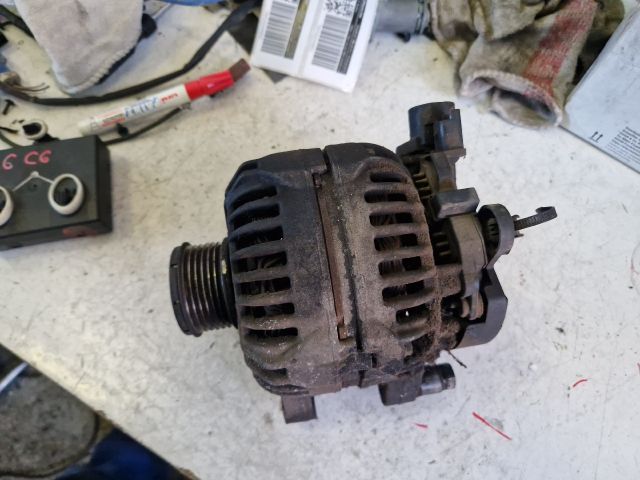 bontott PEUGEOT 307 Generátor