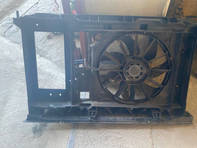 bontott PEUGEOT 307 Hűtőventilátor