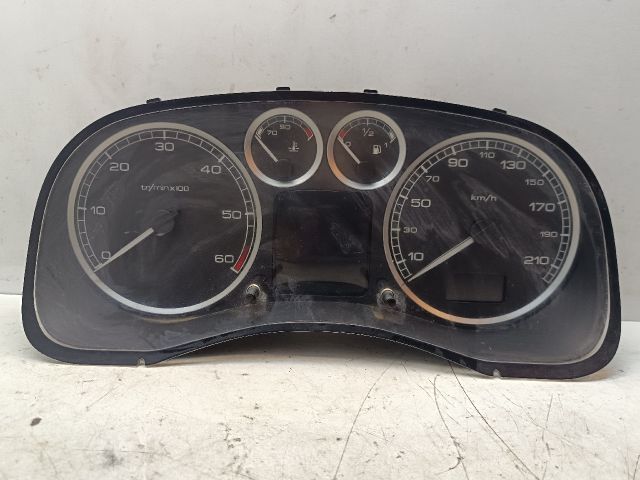 bontott PEUGEOT 307 Kilométeróra