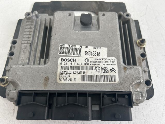 bontott PEUGEOT 307 Motorvezérlő