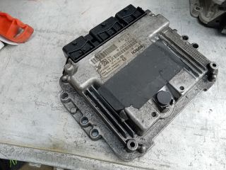 bontott PEUGEOT 307 Motorvezérlő