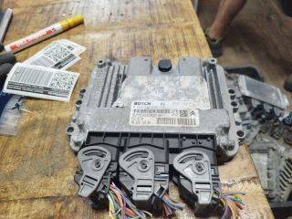 bontott PEUGEOT 307 Motorvezérlő