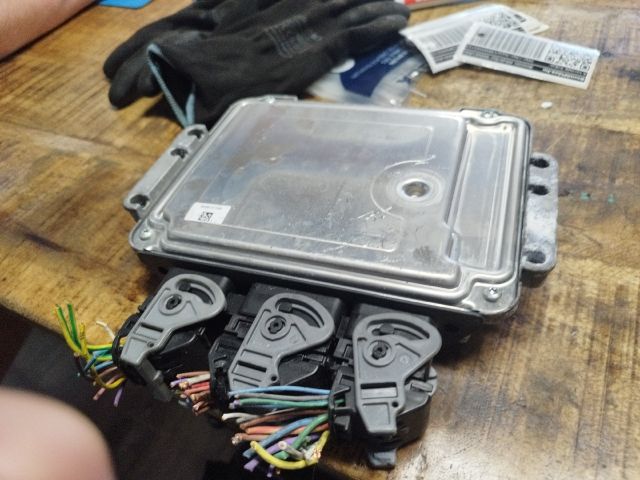 bontott PEUGEOT 307 Motorvezérlő