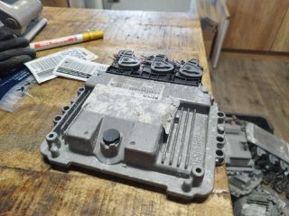 bontott PEUGEOT 307 Motorvezérlő