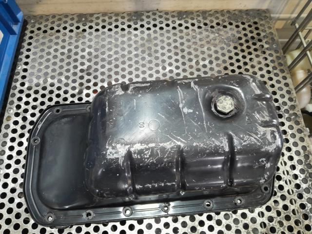 bontott PEUGEOT 307 Olajteknő