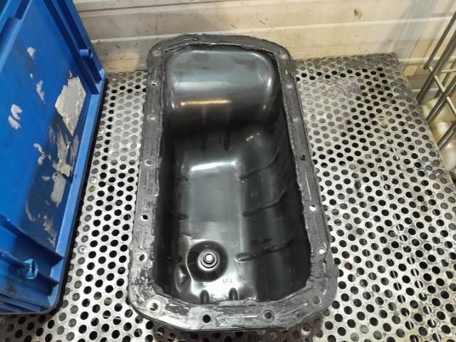 bontott PEUGEOT 307 Olajteknő