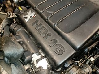 bontott PEUGEOT 307 Szelepfedél