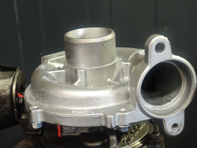 bontott PEUGEOT 307 Turbó