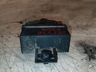 bontott PEUGEOT 307 Üzemanyag Szivattyú Relé