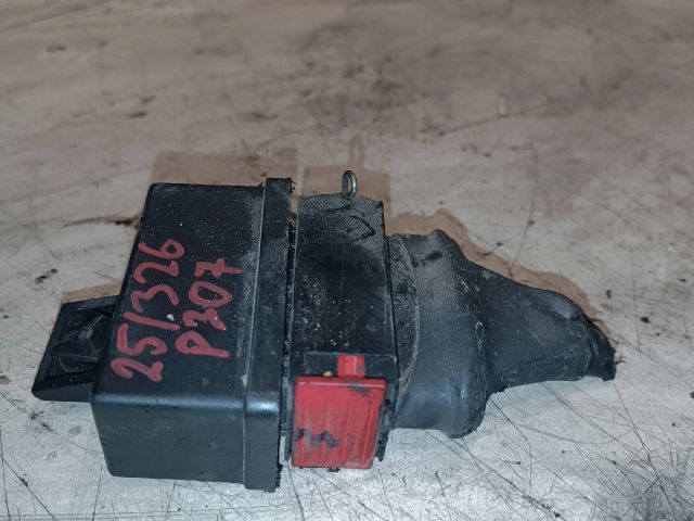 bontott PEUGEOT 307 Üzemanyag Szivattyú Relé