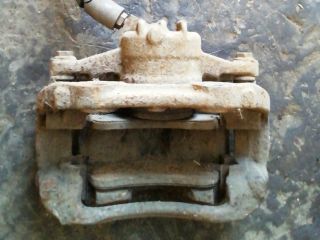 bontott PEUGEOT 307 Bal első Féknyereg Munkahengerrel