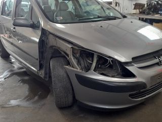 bontott PEUGEOT 307 Jobb hátsó Féknyereg Munkahengerrel