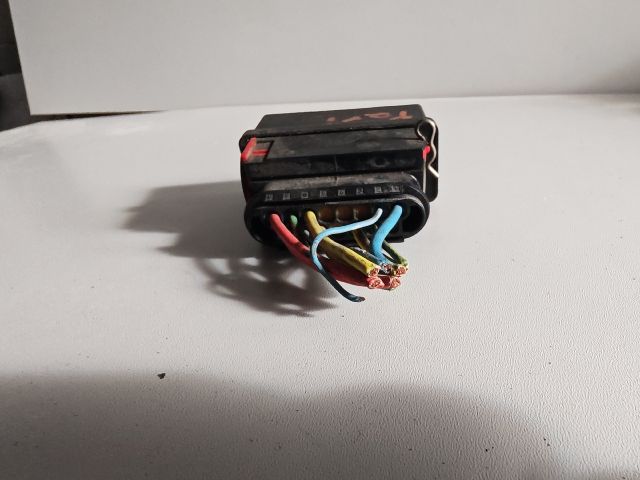 bontott PEUGEOT 307 Üzemanyag Szivattyú Relé