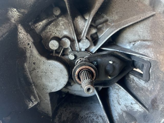 bontott PEUGEOT 307 Váltó (Mechanikus)