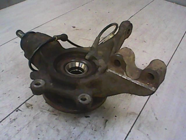 bontott PEUGEOT 307 Bal első Csonkállvány Kerékaggyal