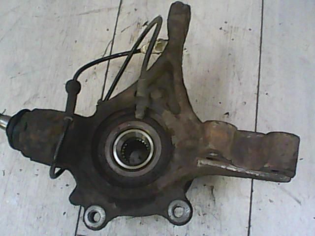 bontott PEUGEOT 307 Bal első Csonkállvány Kerékaggyal