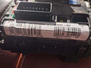 bontott PEUGEOT 307 Biztosítéktábla Motortér