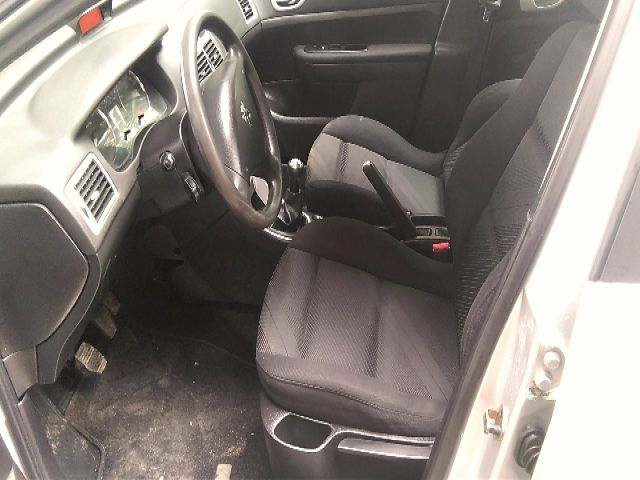 bontott PEUGEOT 307 Felső Motorburkolat