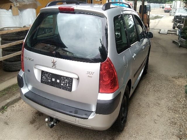 bontott PEUGEOT 307 Felső Motorburkolat