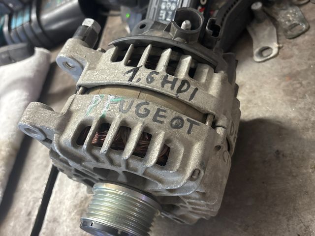 bontott PEUGEOT 307 Generátor