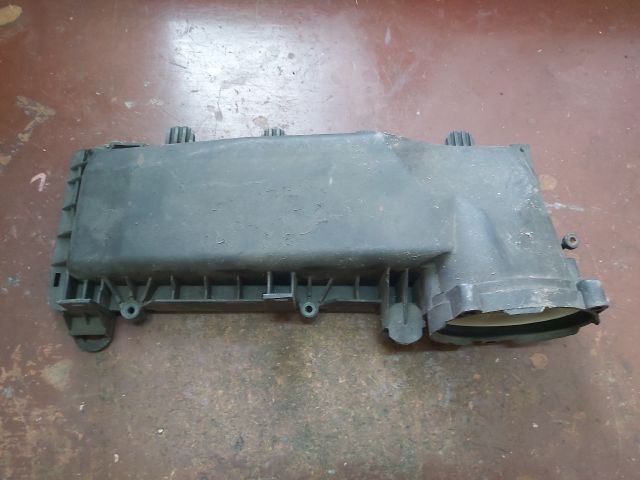 bontott PEUGEOT 307 Légszűrő Ház Fedél