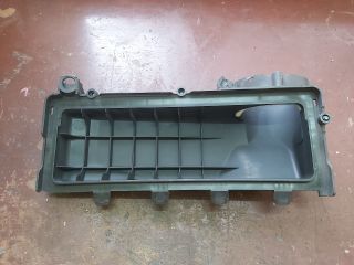 bontott PEUGEOT 307 Légszűrő Ház Fedél