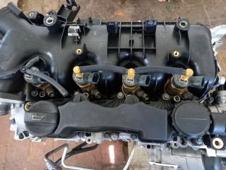 bontott PEUGEOT 307 Motor (Fűzött blokk hengerfejjel)