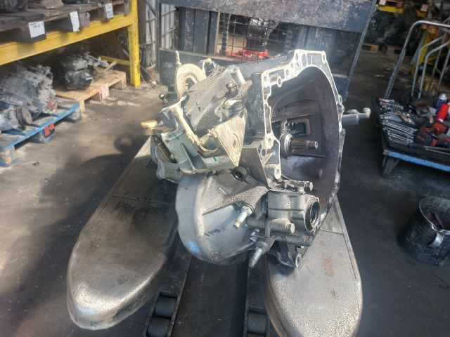 bontott PEUGEOT 307 Váltó (Mechanikus)