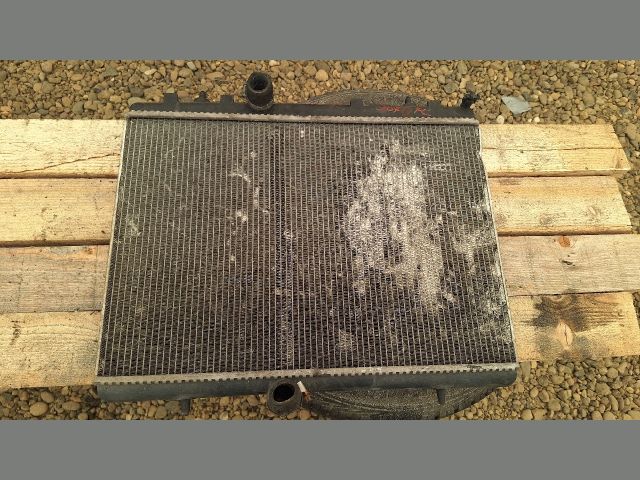 bontott PEUGEOT 307 Vízhűtő Radiátor (Klímás)