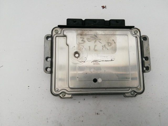 bontott PEUGEOT 307 Motorvezérlő