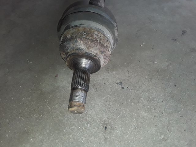 bontott PEUGEOT 307 Bal Féltengely