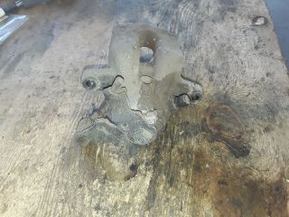 bontott PEUGEOT 307 Bal hátsó Féknyereg Munkahengerrel