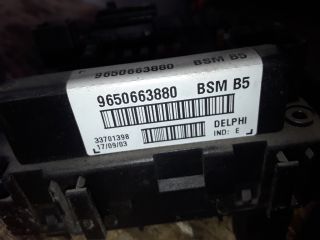 bontott PEUGEOT 307 Biztosítéktábla Motortér