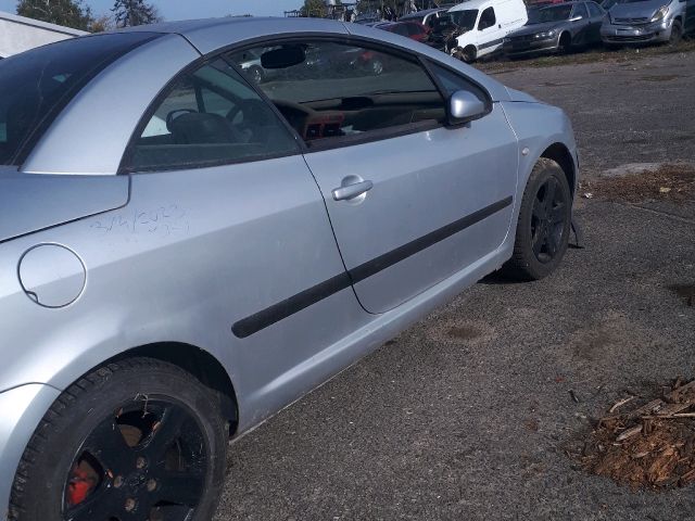 bontott PEUGEOT 307 Jobb első Csonkállvány Kerékaggyal