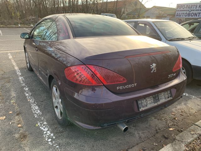 bontott PEUGEOT 307 Motor (Fűzött blokk hengerfejjel)
