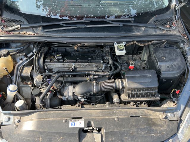 bontott PEUGEOT 307 Motor (Fűzött blokk hengerfejjel)