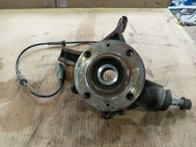 bontott PEUGEOT 307 Bal első Csonkállvány Kerékaggyal