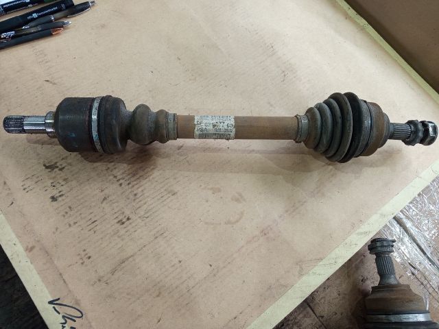 bontott PEUGEOT 307 Bal Féltengely