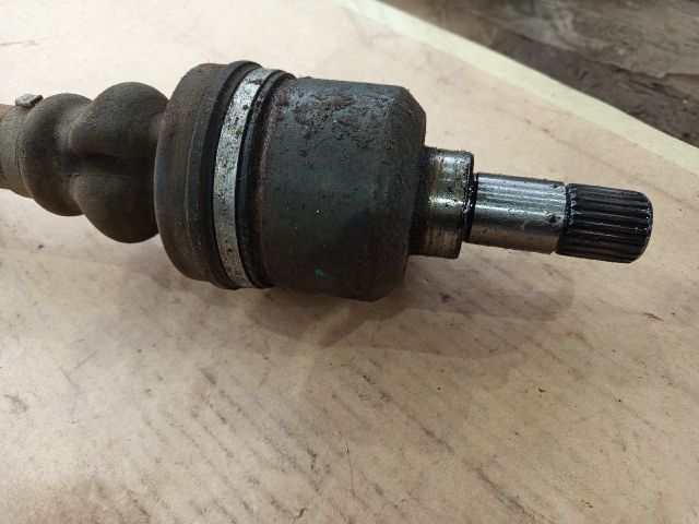 bontott PEUGEOT 307 Bal Féltengely