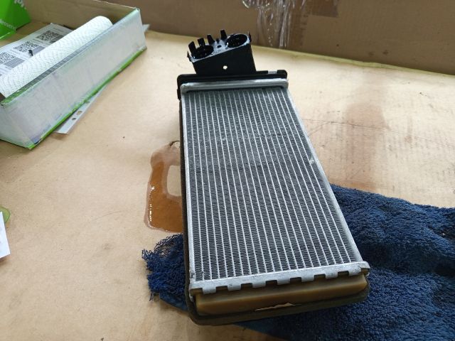 bontott PEUGEOT 307 Fűtőradiátor