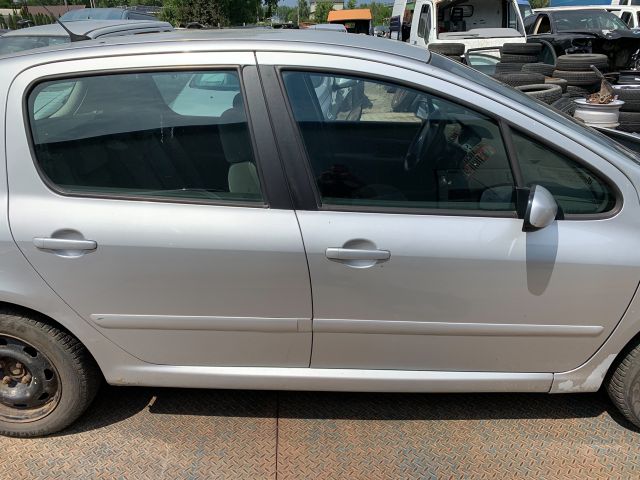 bontott PEUGEOT 307 Generátor