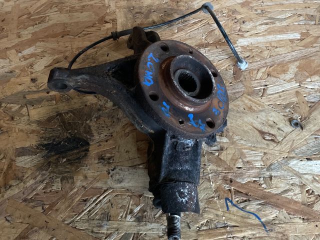 bontott PEUGEOT 307 Jobb első Csonkállvány Kerékaggyal