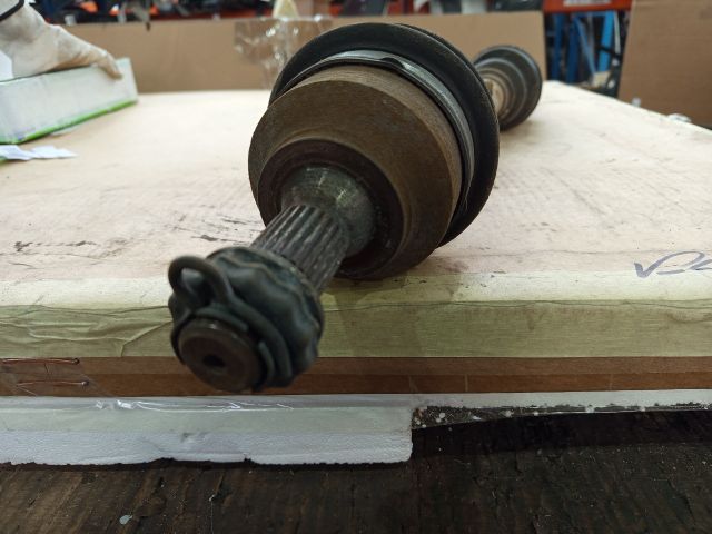 bontott PEUGEOT 307 Jobb Féltengely