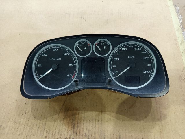 bontott PEUGEOT 307 Kilométeróra