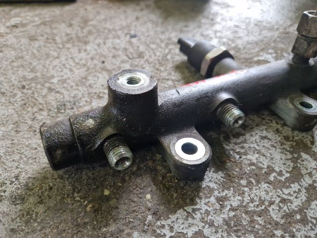 bontott PEUGEOT 307 Közösnyomócső